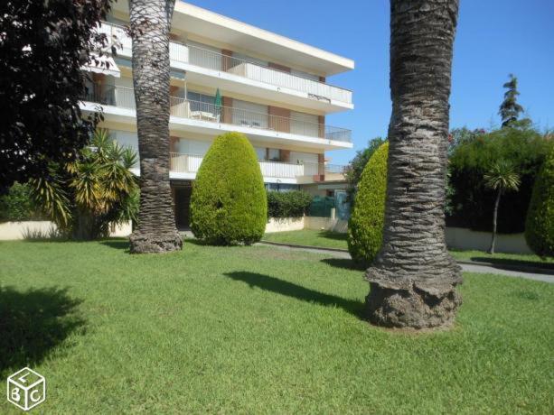 Studio Golfe Juan, Plages, Parking, Climatisation Apartment Vallauris Luaran gambar